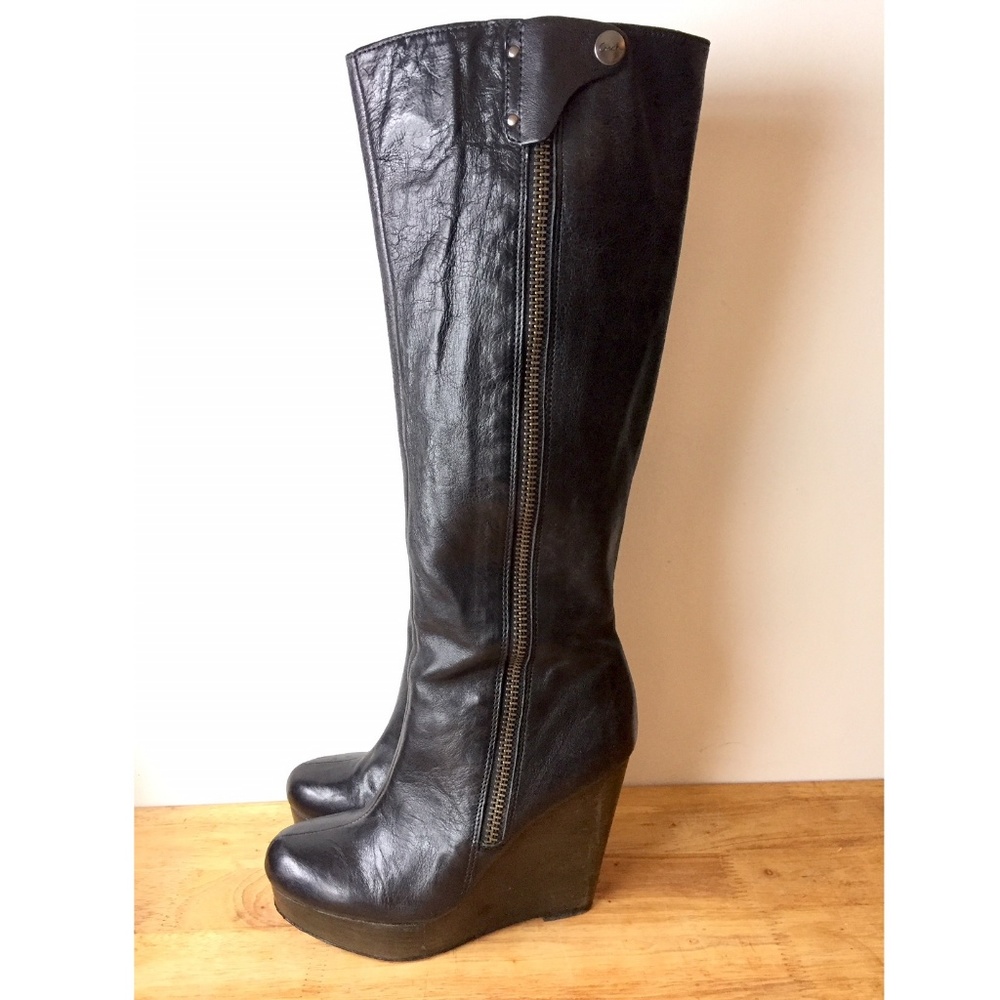 COACH Lavish Black Leather Zippered Platform Boots